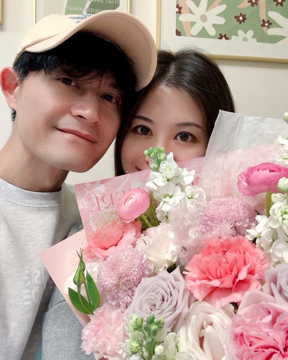 2月情人節時，Peony曾分享收到大束靚花，獲老公冧爆。