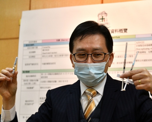 崔俊明指打第二針疫苗的免疫反應會較第一針強。資料圖片