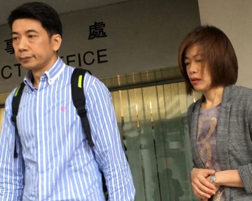 被告夫婦黃文漢(左)、曾淑蘭(右)。蕭佩斐攝