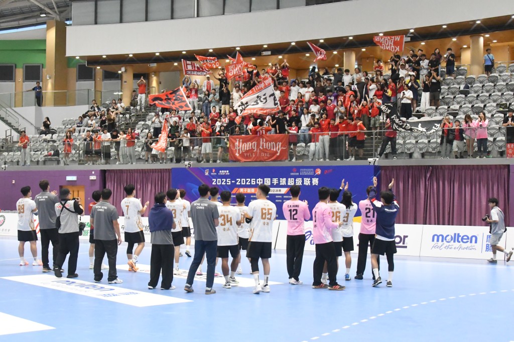 杨骏尧摄