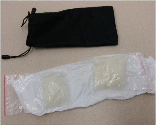 警方將男子身上檢獲約42克懷疑冰毒。圖:警方提供