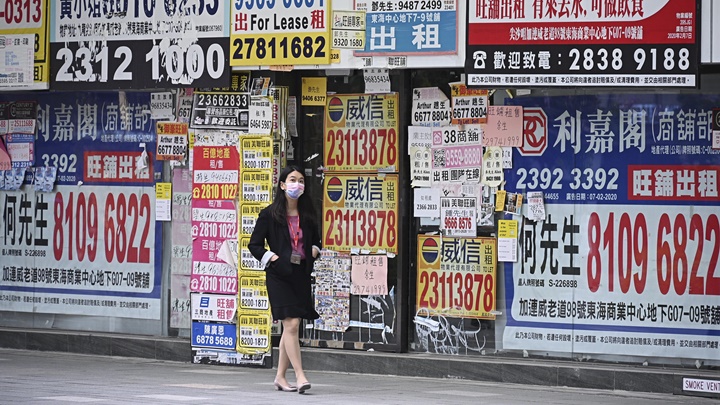 政府去年推出的失業擔保貸款接獲約73000宗申請。資料圖片