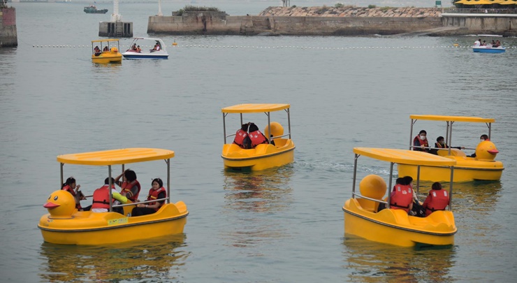 灣仔海濱腳踏船首天對外開放。