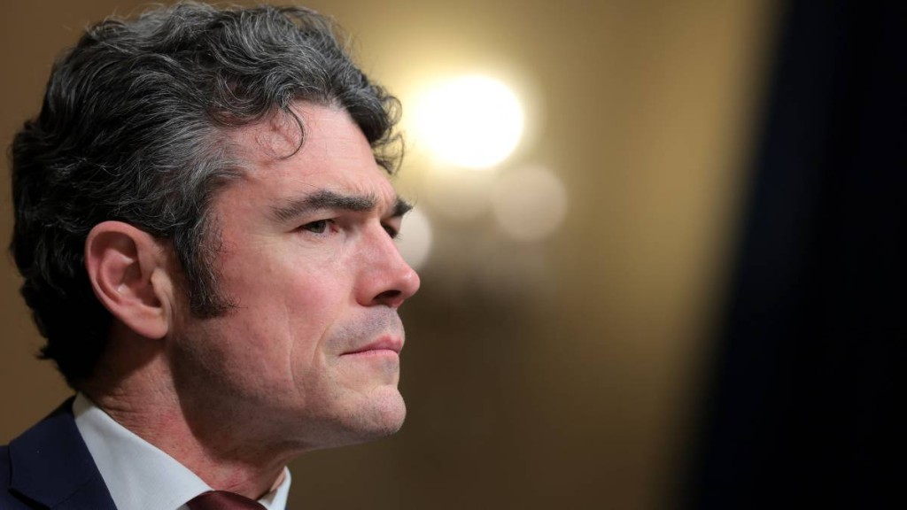 美媒報道指，肯特在辭去反恐中心主任前已遭FBI調查，指其涉嫌洩密。法新社