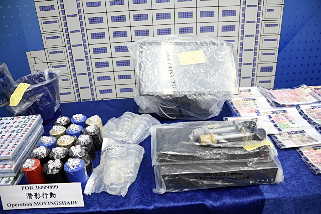 警方展示有关证物。杨伟亨摄 警方展示有关证物。杨伟亨摄