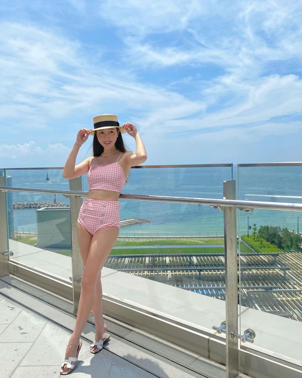 打扮不似已經32歲。