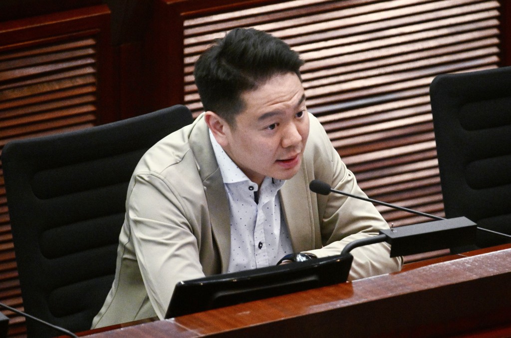 周浩鼎促政府須檢視輸入外勞措施對本地勞動市場的影響。資料圖片 周浩鼎促政府須檢視輸入外勞措施對本地勞動市場的影響。資料圖片