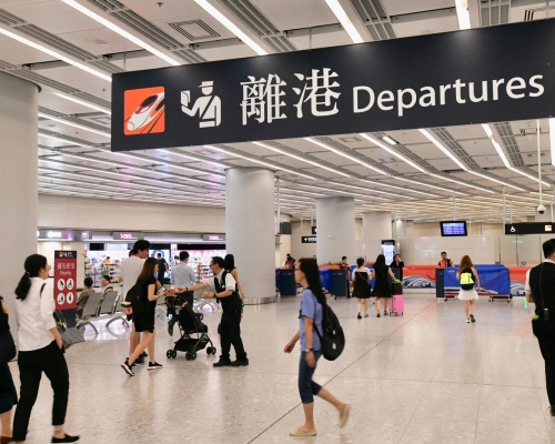 乘客如經柯士甸站前往香港西九龍站,屆時請依照職員指示。