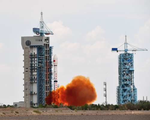 长征四号乙运载火箭成功将海洋二号D卫星送入预定轨道。新华社