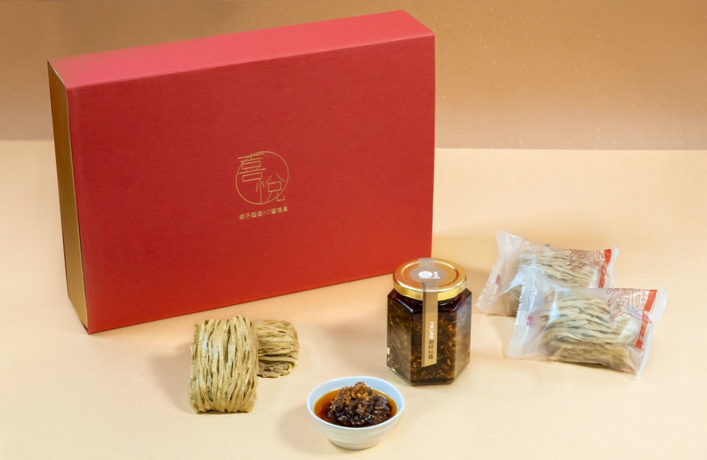 香港維港凱悅尚萃酒店 X 北角老字號雙喜粉麵廠 推出喜悅蝦子麵連XO醬禮盒