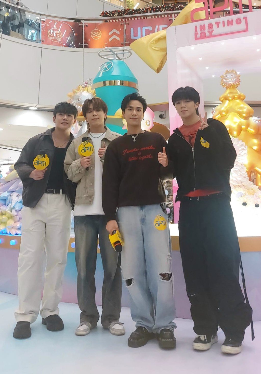 左起：亨仔、Kim、Jason、希晉。