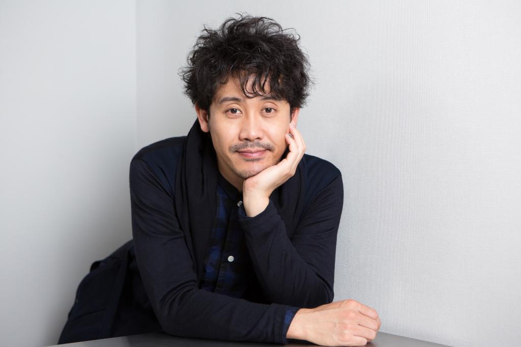大泉洋是NHK音樂節目《SONGS》的主持人,亦曾為日本藍絲帶電影頒獎典禮擔任主持,主持功力備受肯定。