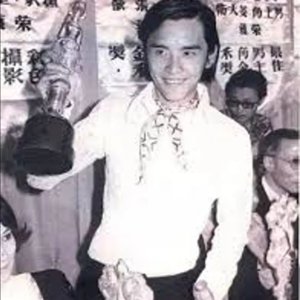 姜大衛1970年憑《報仇》成為香港首位榮獲《亞洲影展》「最佳男主角」的演員。