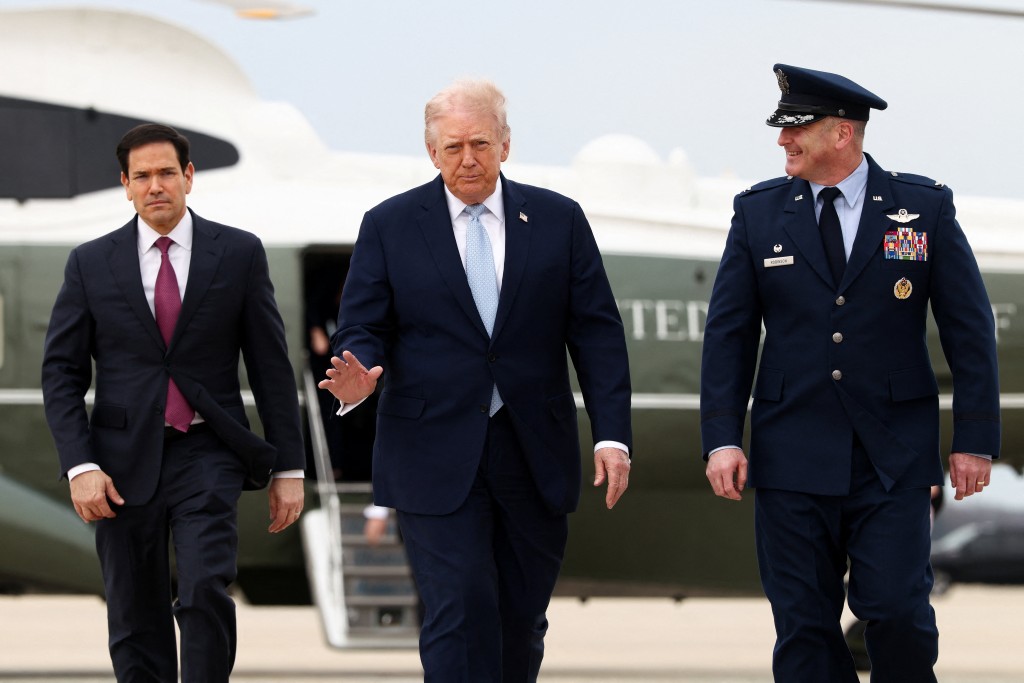 特朗普警告若48小时内霍尔木兹海峡未开启 将攻击伊朗核电厂。路透社