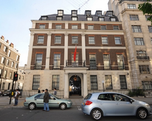 中國駐英使館反駁外國干涉。網上圖片