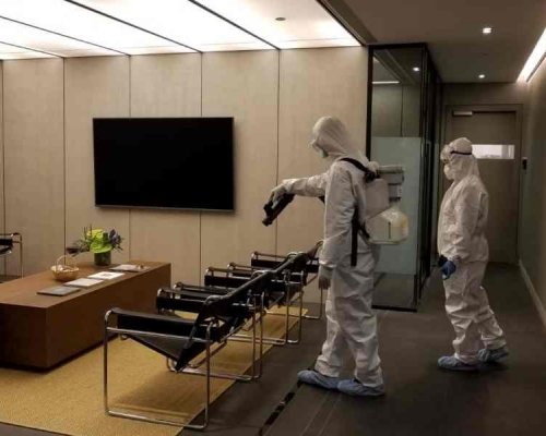巴馬丹拿集團聘請專業清潔公司於全公司全面消毒。