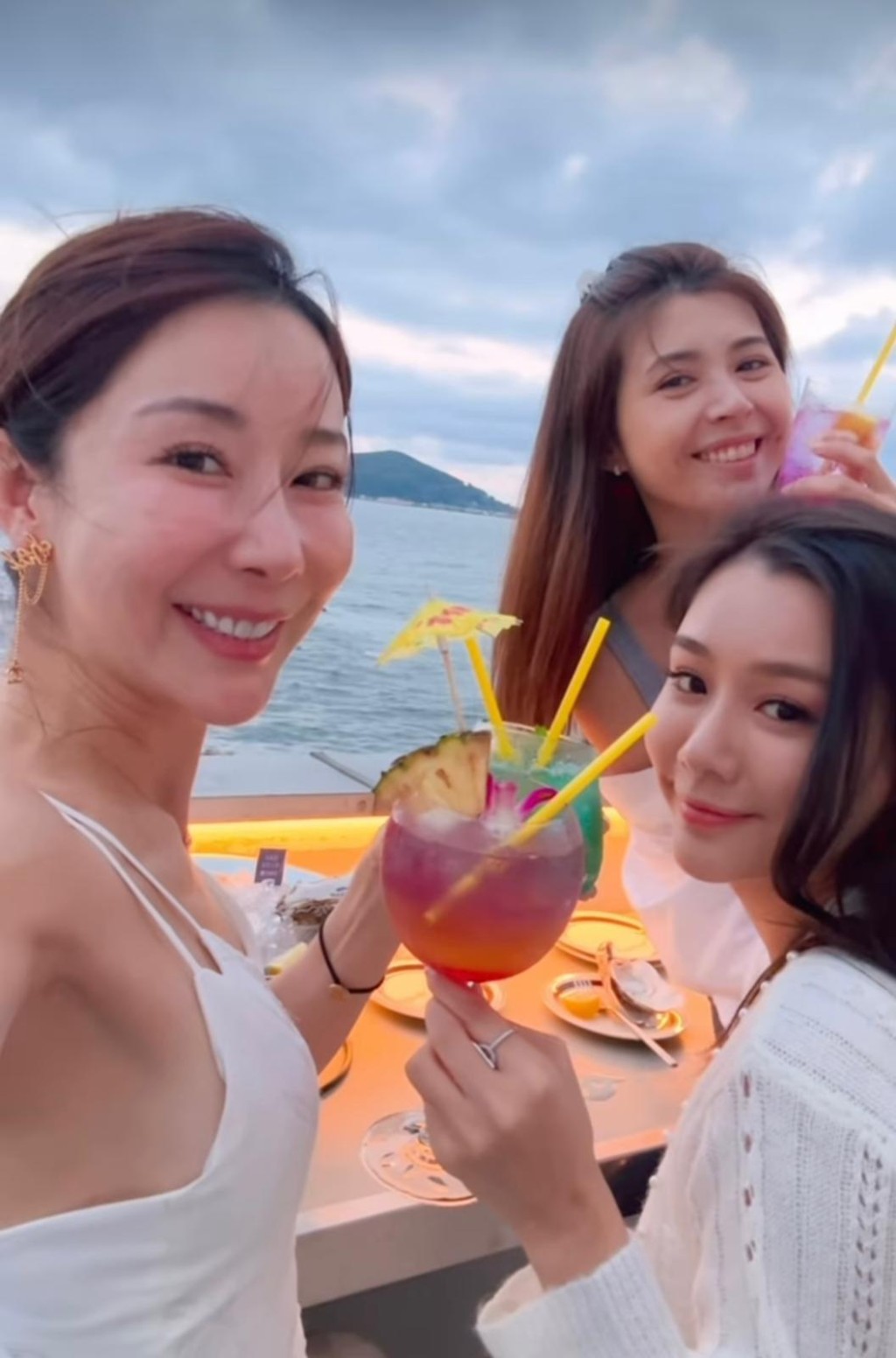 張秀文一直被傳有喜。 張秀文一直被傳有喜。