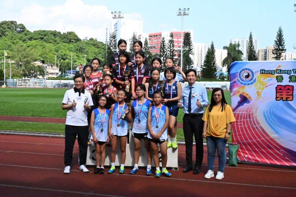 香港道教聯合會圓玄學院第二中學於上周一連兩日在大埔運動場舉行陸運會。