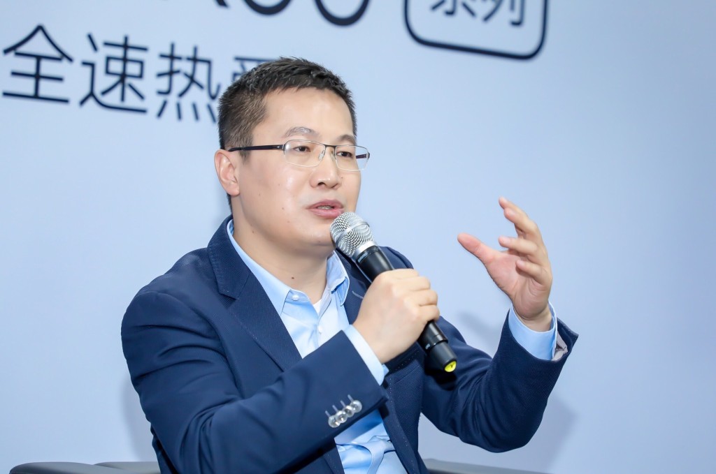 盧偉冰指,小米希望在兩至三年內線下門店規模拓展至3萬家。網上圖片