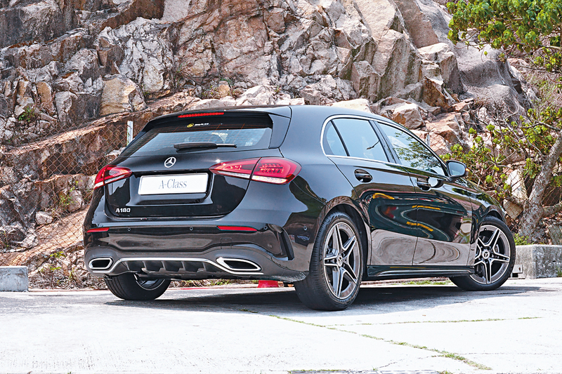 ●原車配有AMG Line跑車包圍、18吋AMG軨，賣相跟A200、A250相若。