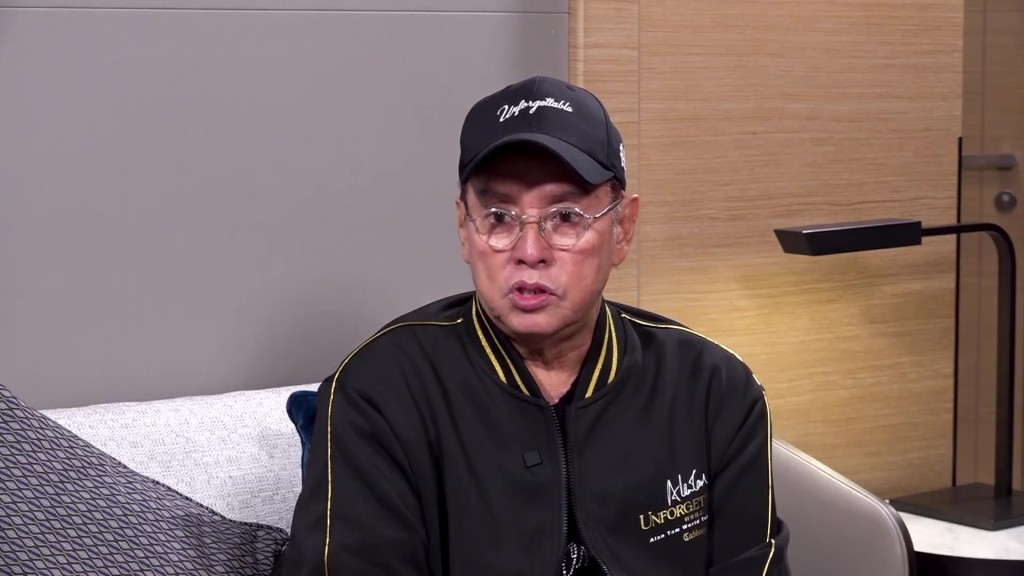 由許文軒主持的TVB節目《一周星星》今晚（11日）播出早前直擊譚詠麟備戰個唱的片段。