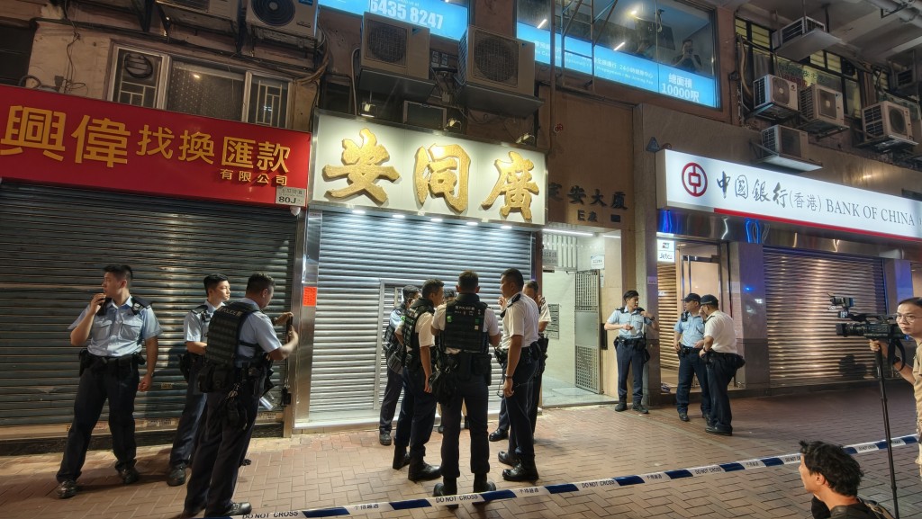 警方封鎖現場進行調查。黃文威攝 警方封鎖現場進行調查。黃文威攝