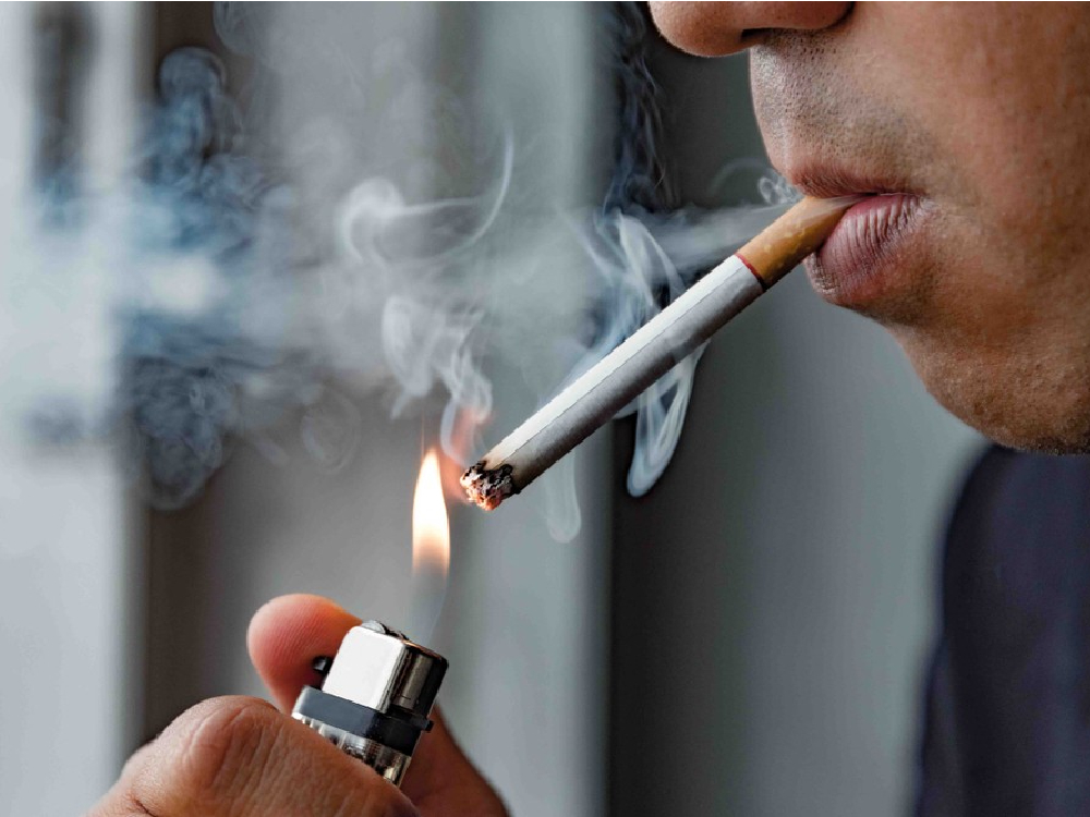 政府訂下在2025年將吸煙率降至7.8%的目標。資料圖片
