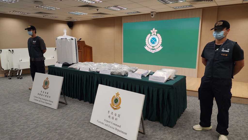 海關檢獲14公斤大麻花，市值300萬元。