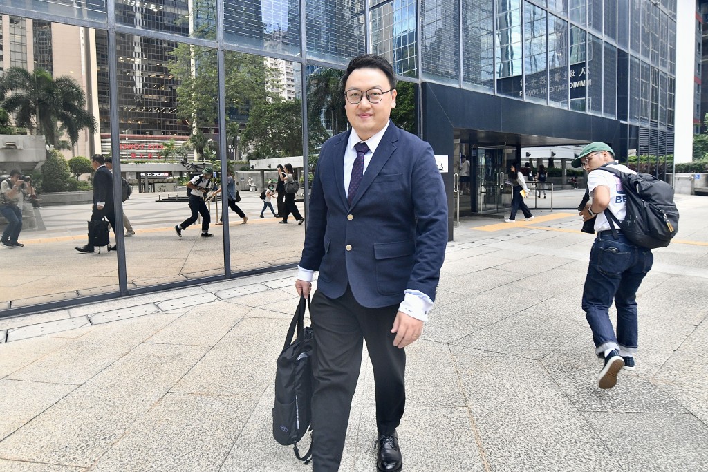 馬逢國向其助理、現捲入風化案的施駿興（圖）發放26.4萬元獎金，相當於6個月薪金。