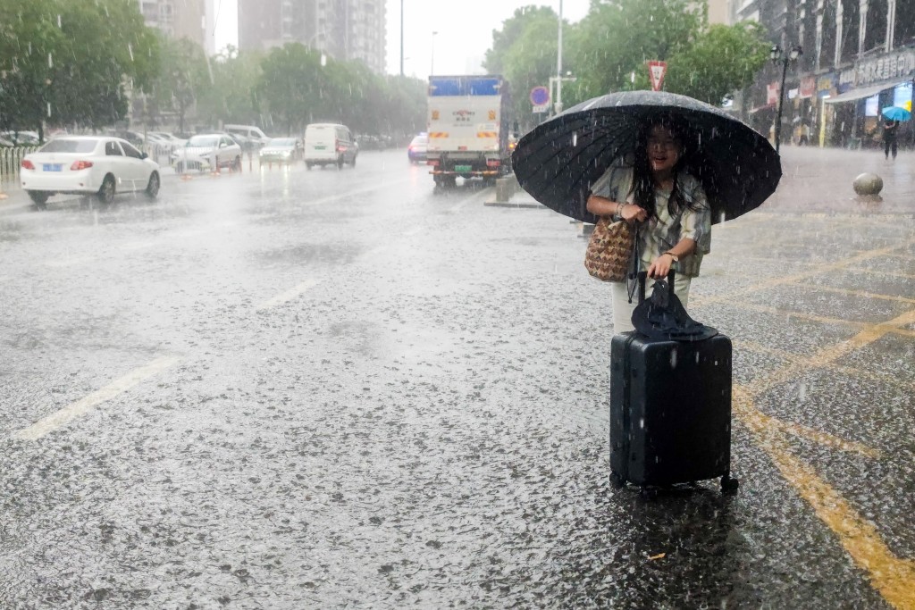 南方今年以來最強降雨將來襲。中新社示意圖