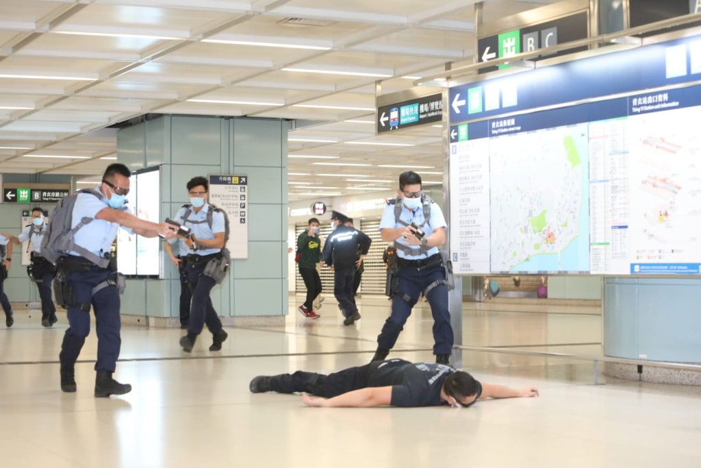 今次演習測試各部門前線人員面對突發事故時的應對方法。警方圖片