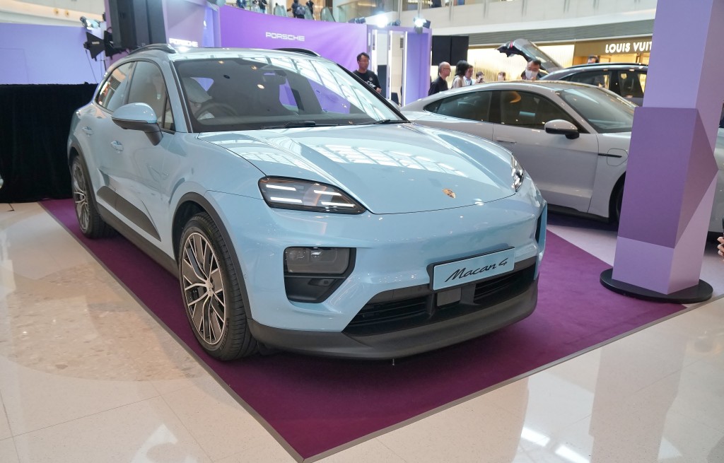 全新保时捷Porsche纯电动Macan开售：Macan Electric是保时捷第二款推出的纯电动车系，入门Macan 4可输出408ps马力和650Nm扭力，0-100km/h只需5.2秒，WLTP续航力613km。