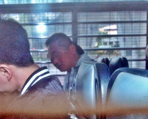 被告內地男(中)判囚3個月緩刑1年。