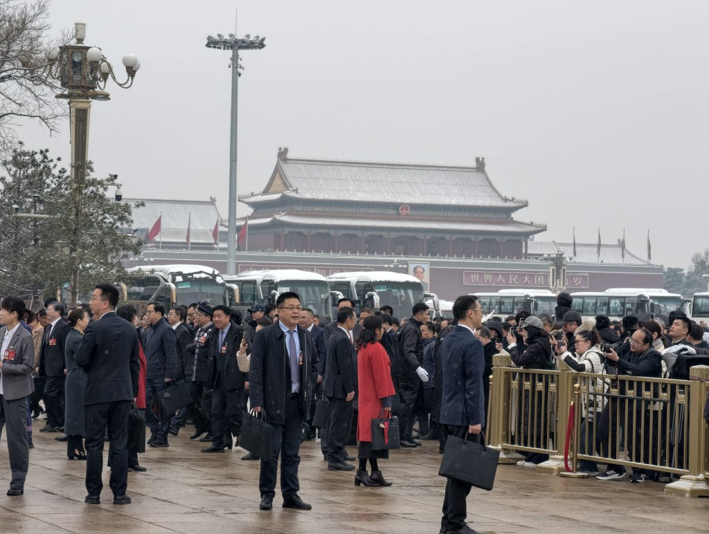全国人大会议今日开幕。驻京记者杨浚源摄