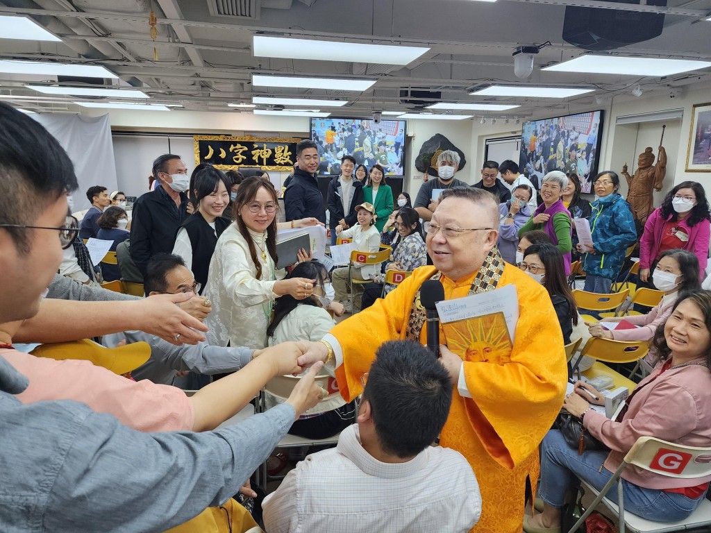 徇眾要求，大師開班『八字捉用神高級班』，令你八字功力全面提升！此乃中國古文化智慧，先賢前輩未發現的密碼，今年再爆新料！七月開班，先報先安排前座較佳位置。報名查詢2893 3072 
