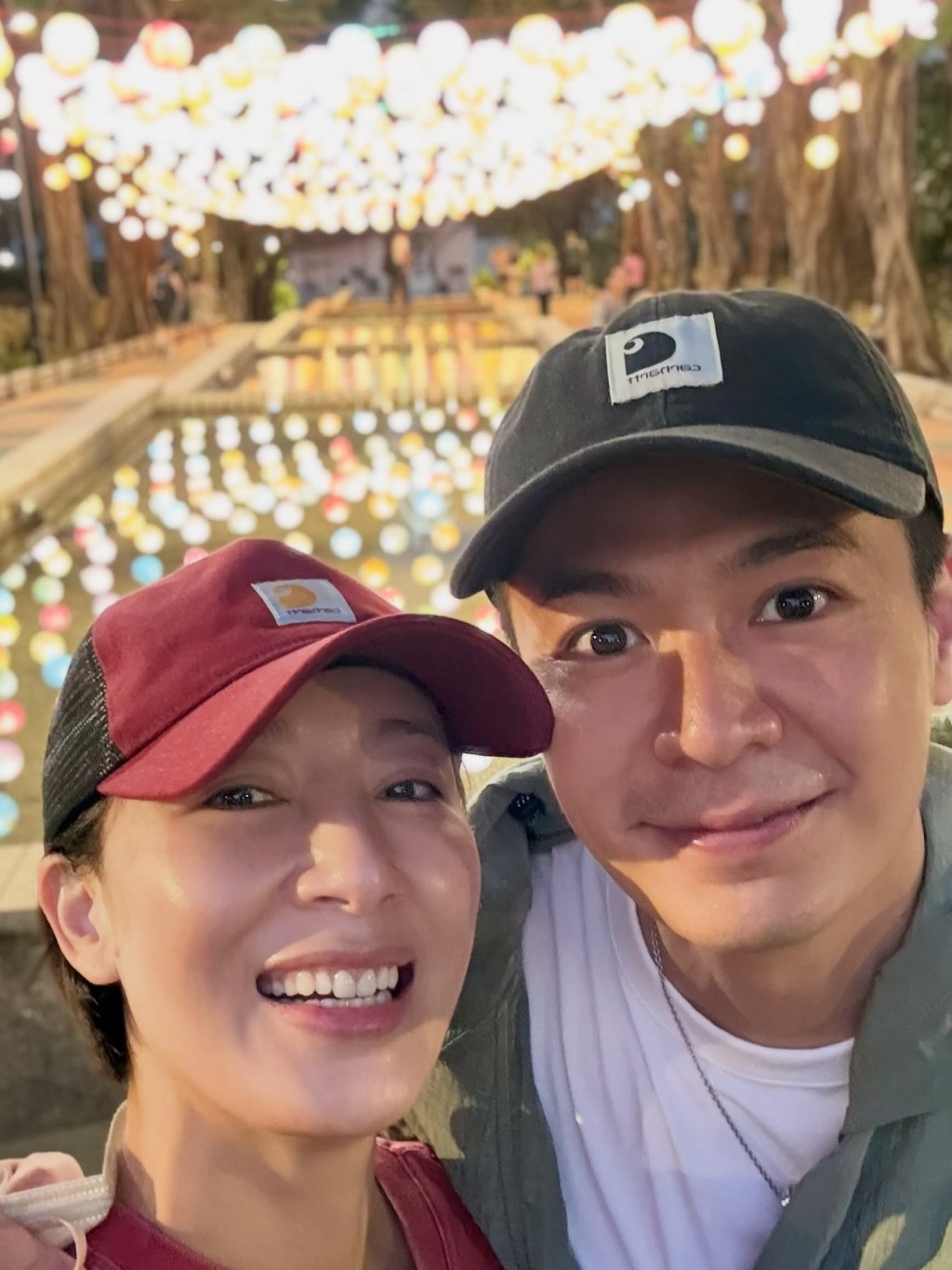 楊茜堯與羅子溢亦分享了夫妻合照放閃。 楊茜堯與羅子溢亦分享了夫妻合照放閃。