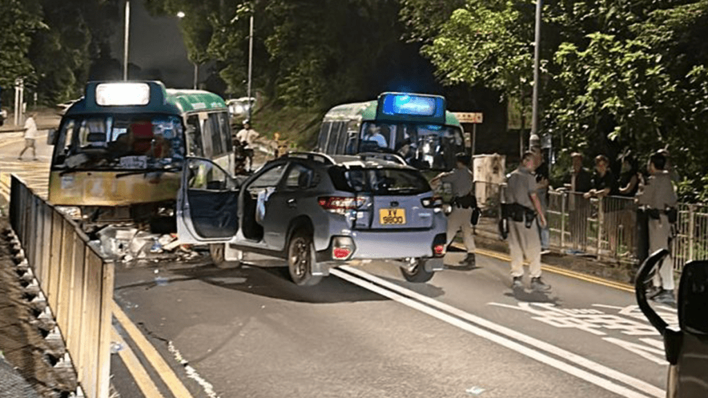 西貢公路3車相撞 至少5人傷包括一名孕婦