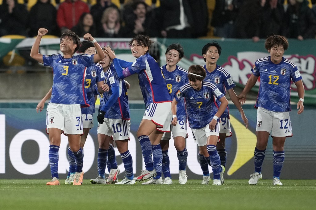 日本女足在女子世界杯C组3战全胜入11球失0球完美晋身16强。美联社