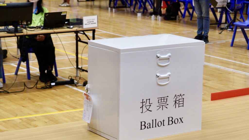 港鐵投票日會提早開出頭班車。資料圖片 港鐵投票日會提早開出頭班車。資料圖片