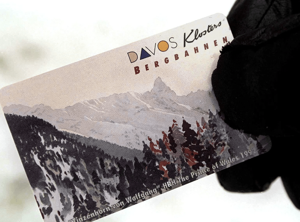瑞士Klosters的雪場ski pass也曾用新任國王的水彩畫作背景