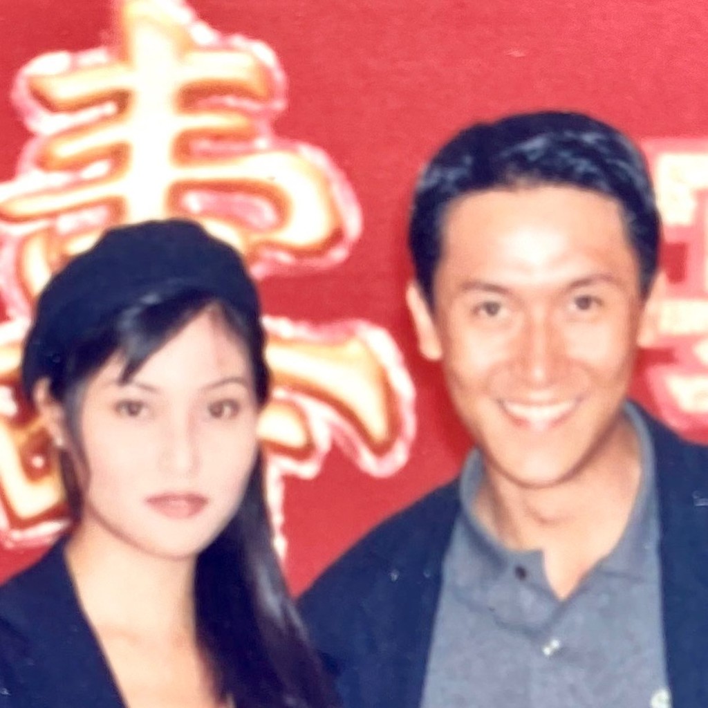 马德钟25岁时与太太张筱兰结婚，结束多年爱情长跑。