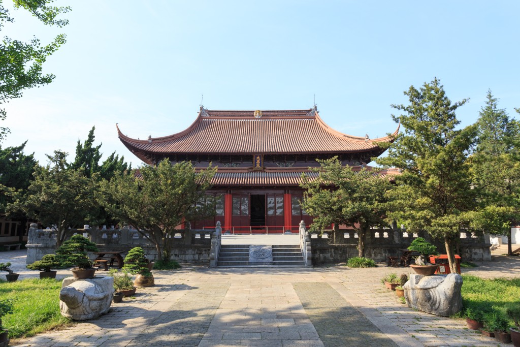 范仲淹创建的苏州文庙府学，开创了庙学合一的体制。