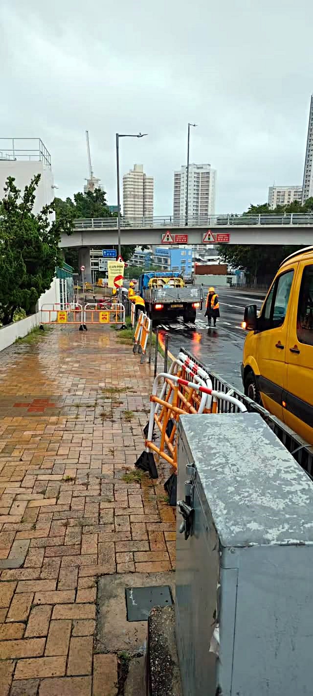 水務署派人維修。fb:張偉楠 水務署派人維修。fb:張偉楠