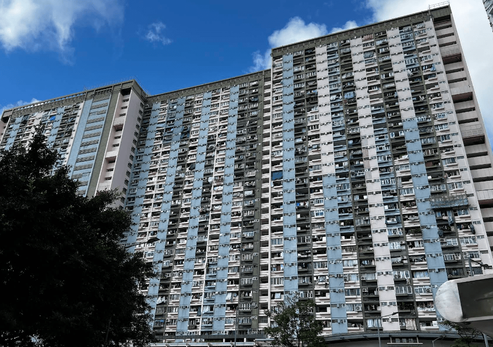 勵德邨有單位亦有門閘相反的情況(Google map截圖) 勵德邨有單位亦有門閘相反的情況(Google map截圖)