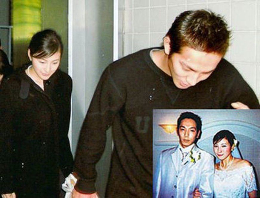 2003年与模特儿兼时装设计师冈泽高宏奉子成婚。