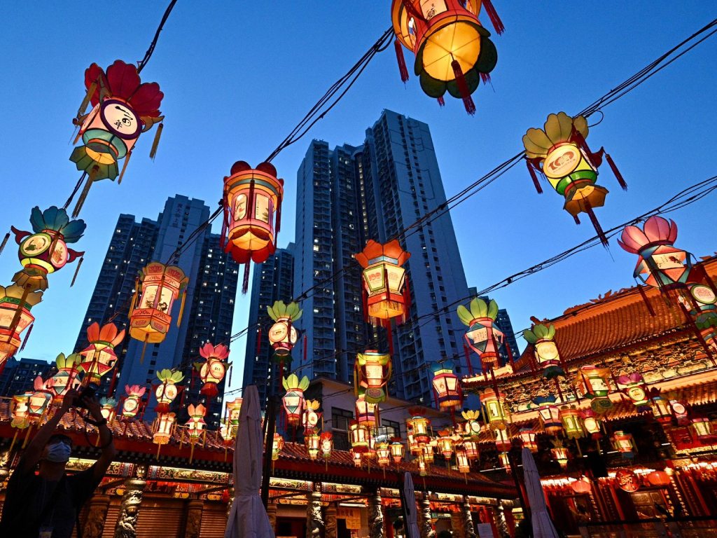 黃大仙祠中秋舉行花燈廟會。