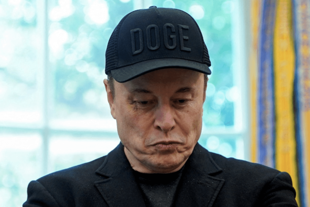 美国时间周四（29日），亿万富豪马斯克正式卸下政府效率部特别雇员身份，结束短促但富争议性的公职生涯。路透社