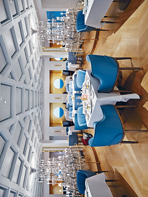 「Le Bistro」法式餐廳內的華麗裝潢。