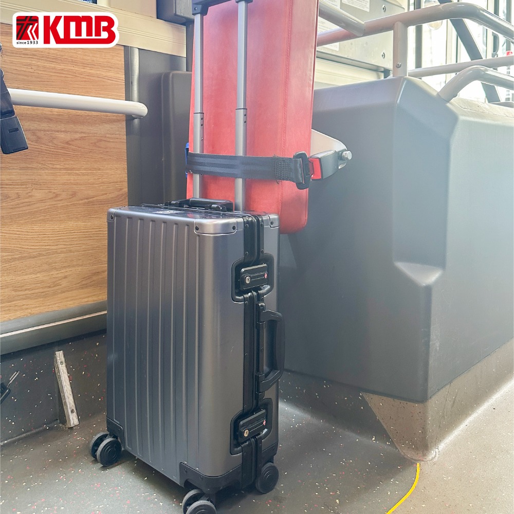 （安全的）行李。FB「KMB 九巴專頁」圖片