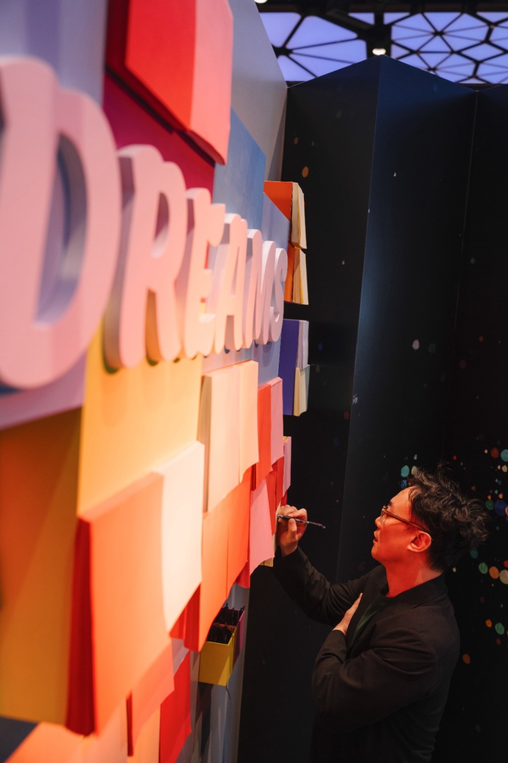 《FEAR and DREAMS》世界巡迴演唱會,歷時近三年,即將於澳門迎來最終章——最後6場盛大演出。 《FEAR and DREAMS》世界巡迴演唱會,歷時近三年,即將於澳門迎來最終章——最後6場盛大演出。